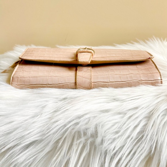 Chateau Pink Faux Croc Embossed Buckle Bag - Picture 4 of 7